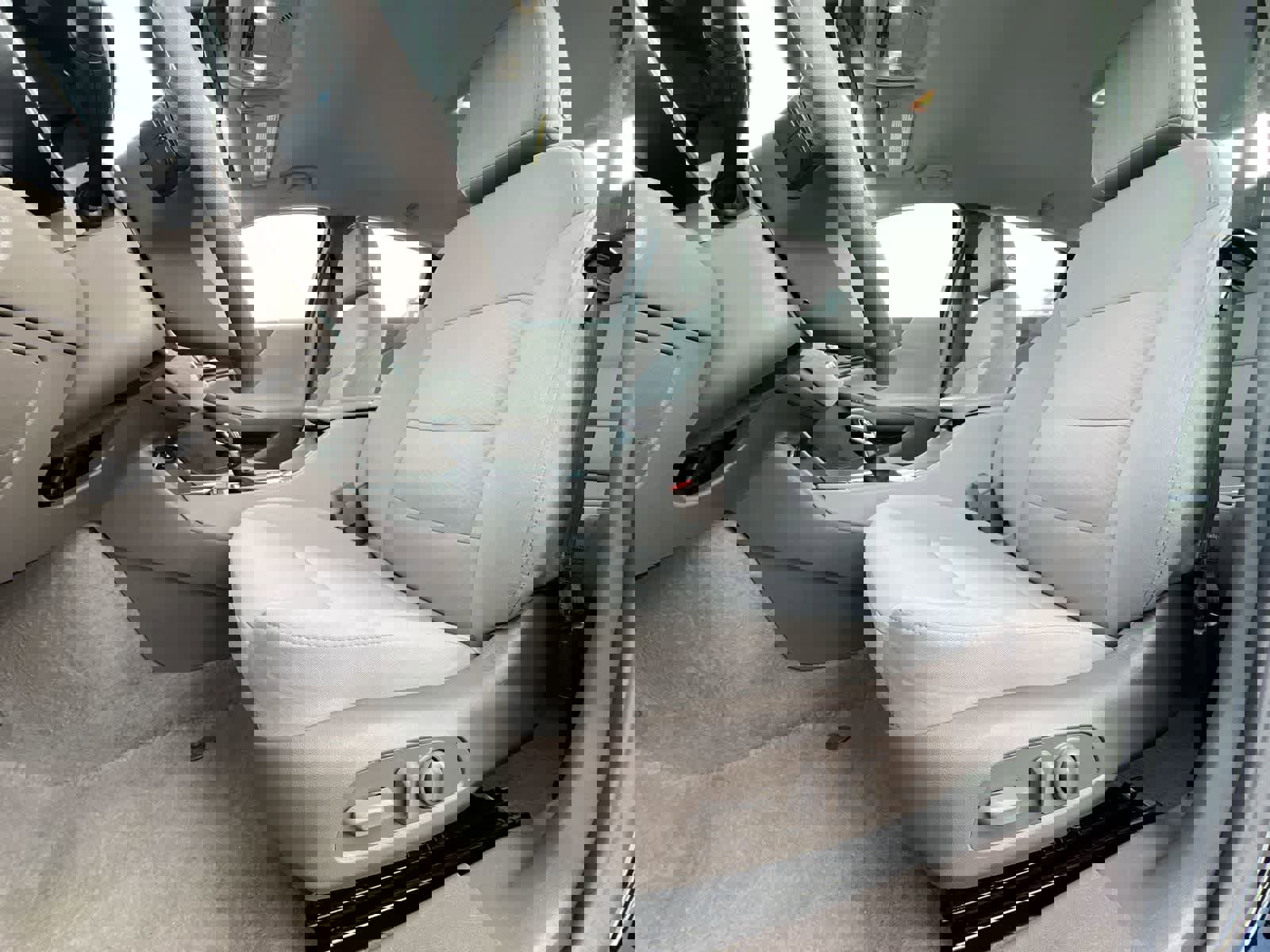 Used 2025 Chevrolet Malibu LT image 16