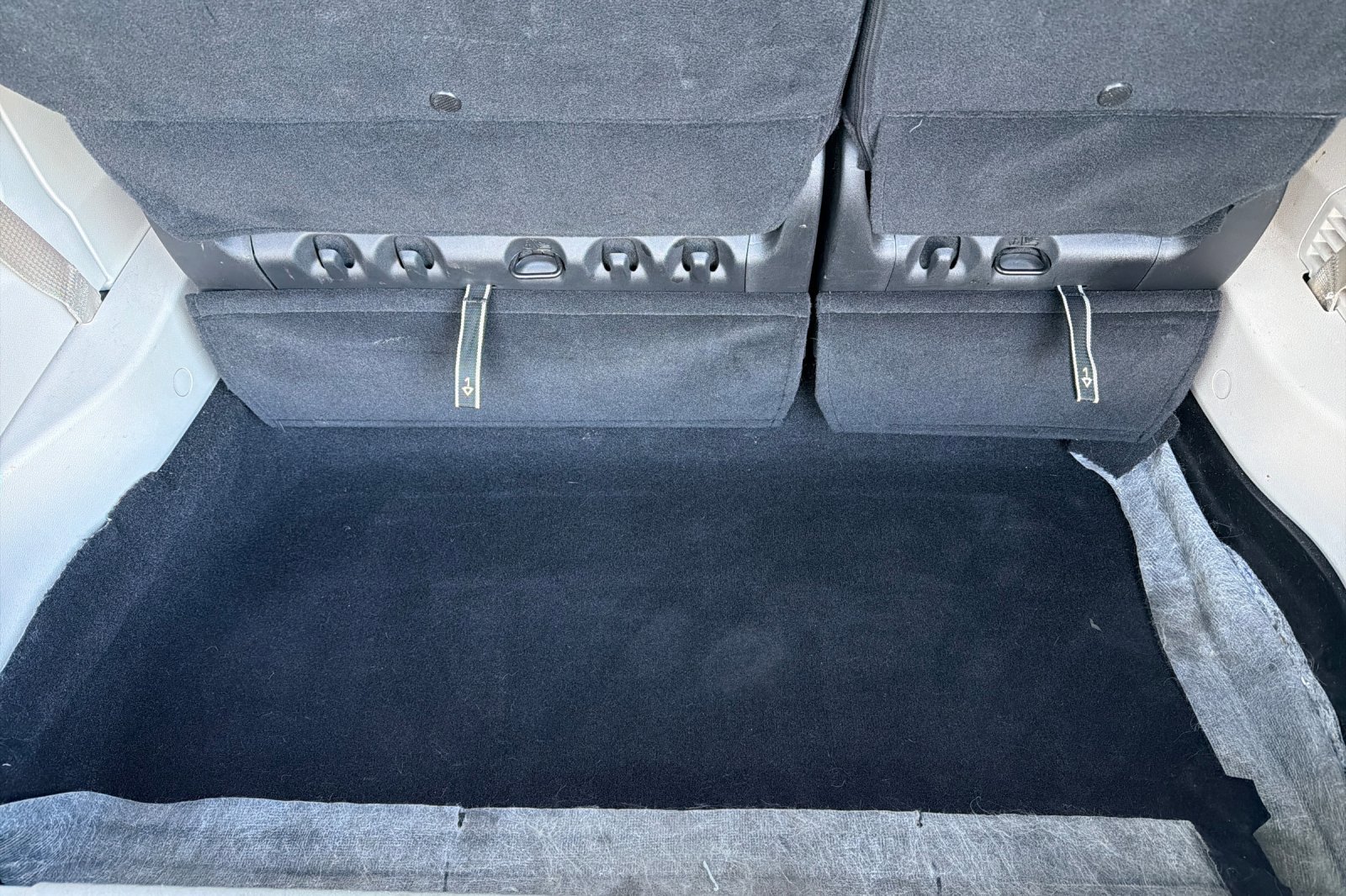 Used 2024 Chrysler Pacifica Touring-L image 15