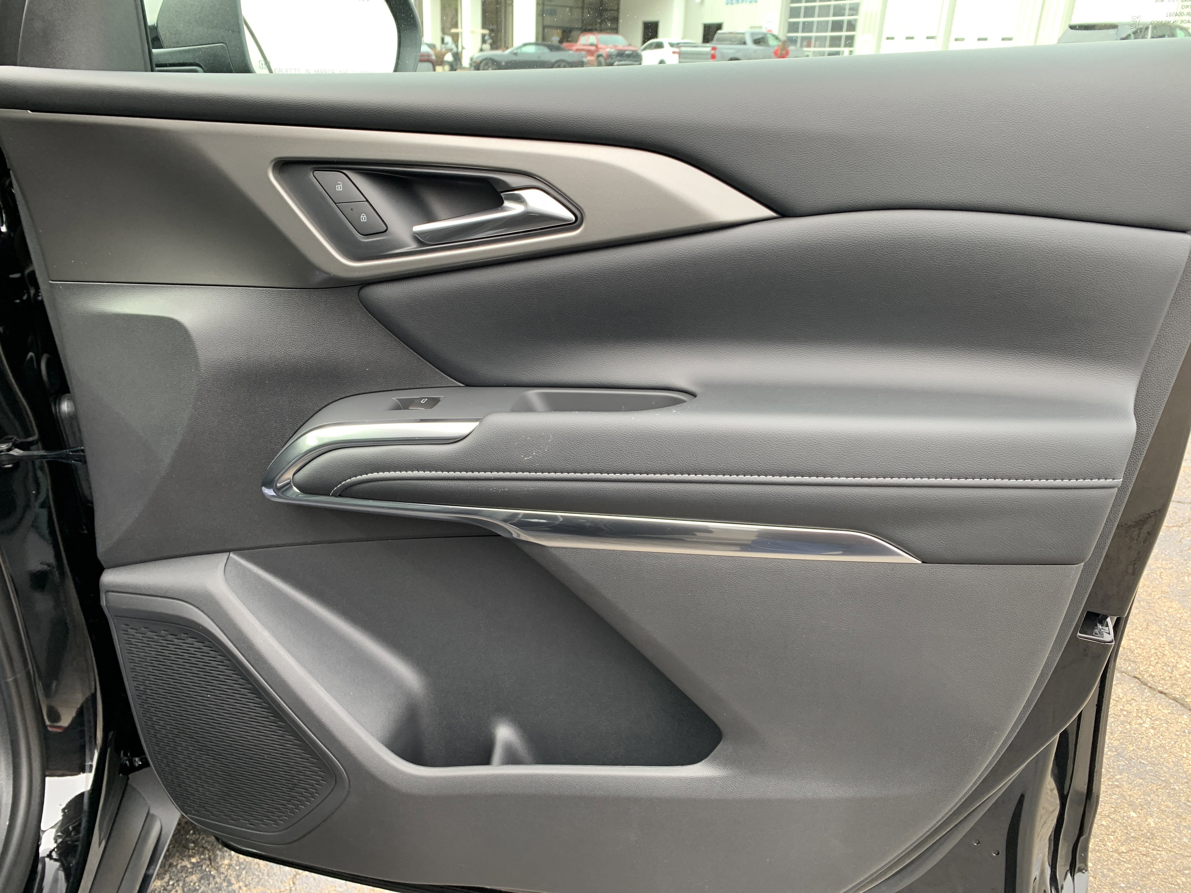 New 2026 Chevrolet Traverse LT w/ Midnight/Sport Edition image 24