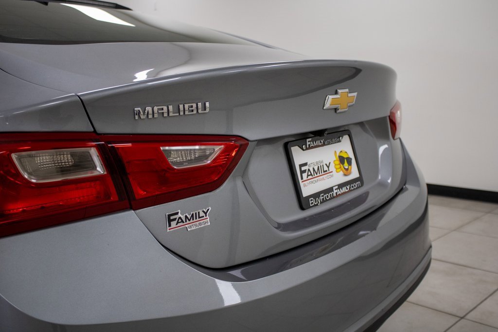 Used 2023 Chevrolet Malibu LS image 3