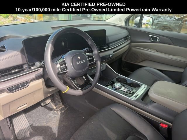 Certified 2025 Kia Carnival SX FWD image 6