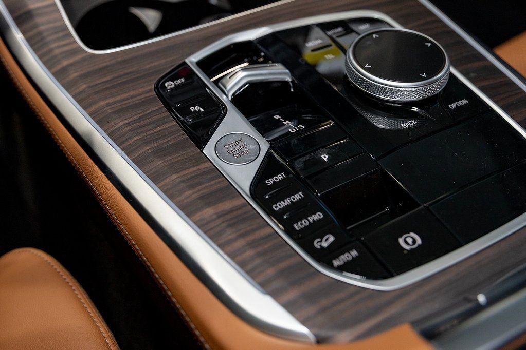 New 2026 BMW X5 xDrive40i w/ Climate Comfort Package image 25