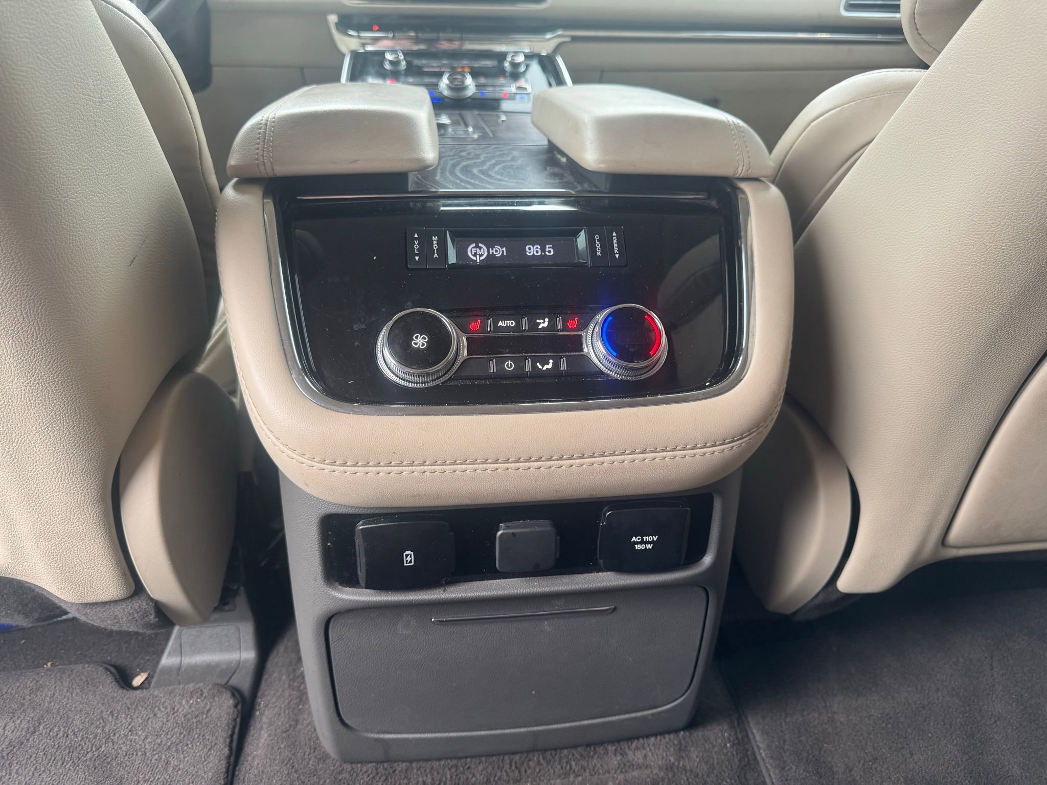 Used 2021 Lincoln Navigator Reserve w/ Luxury Package image 10