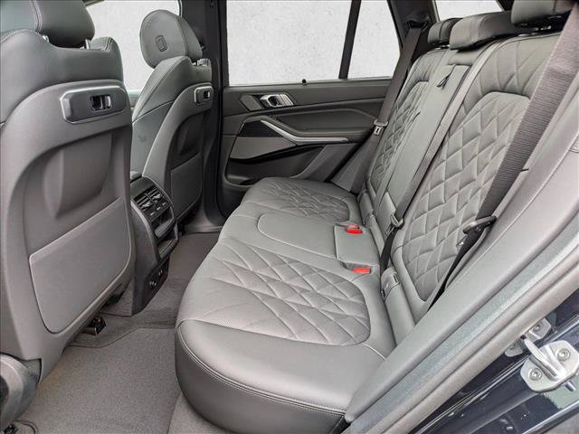 New 2026 BMW X5 xDrive40i w/ M Sport Package AWD/4WD image 17