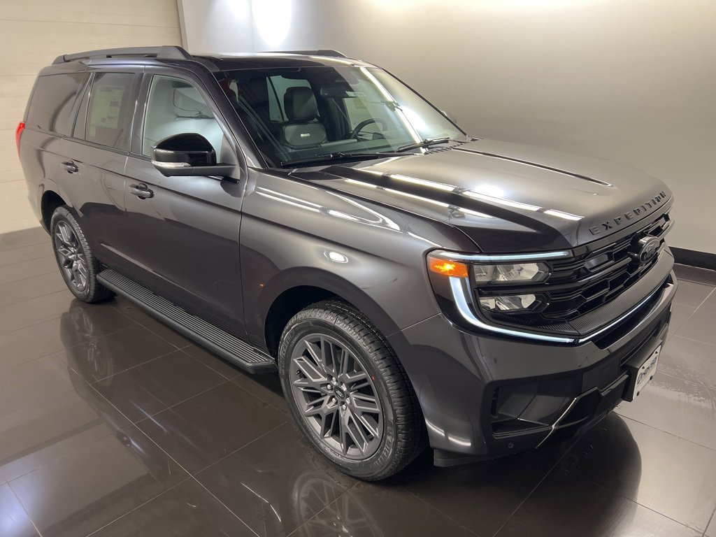 New 2026 Ford Expedition Platinum image 1