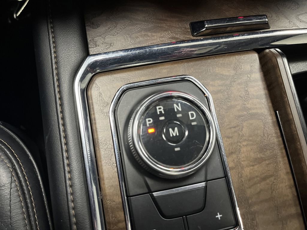 Used 2019 Ford Expedition Platinum image 23