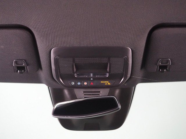 Used 2025 Chevrolet Equinox EV RS FWD image 65