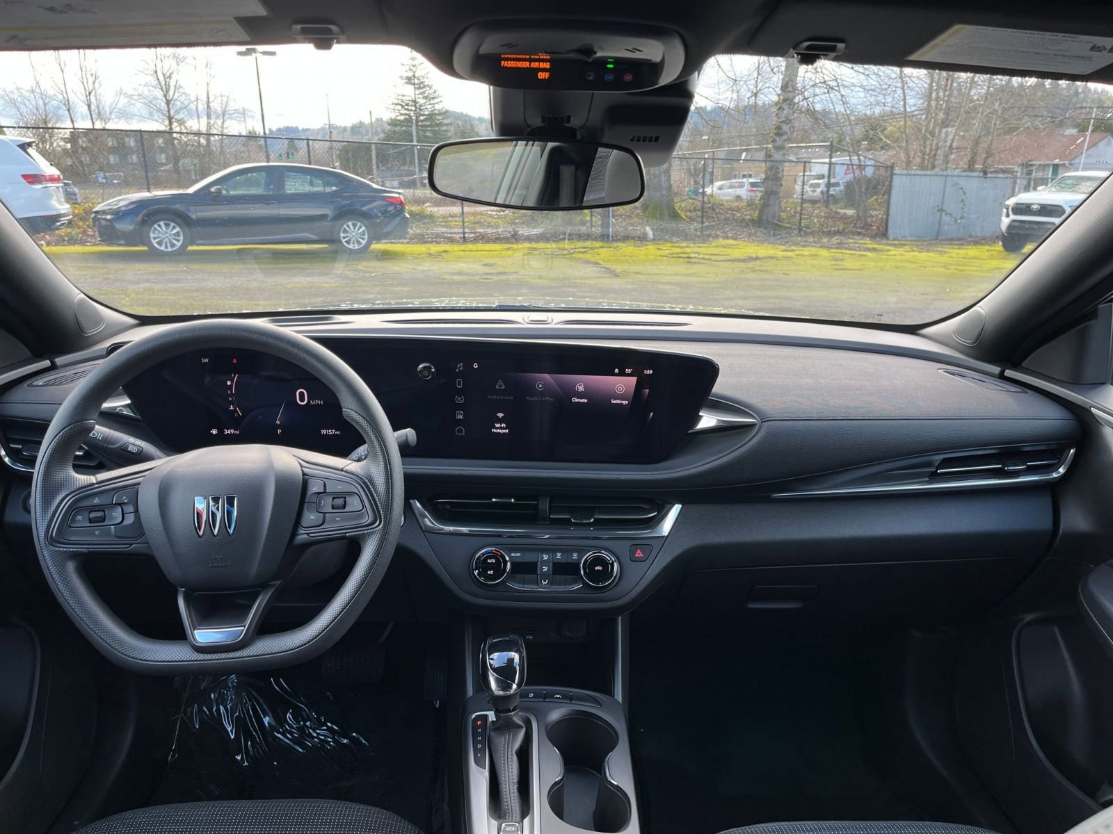 Used 2025 Buick Envista Preferred image 32