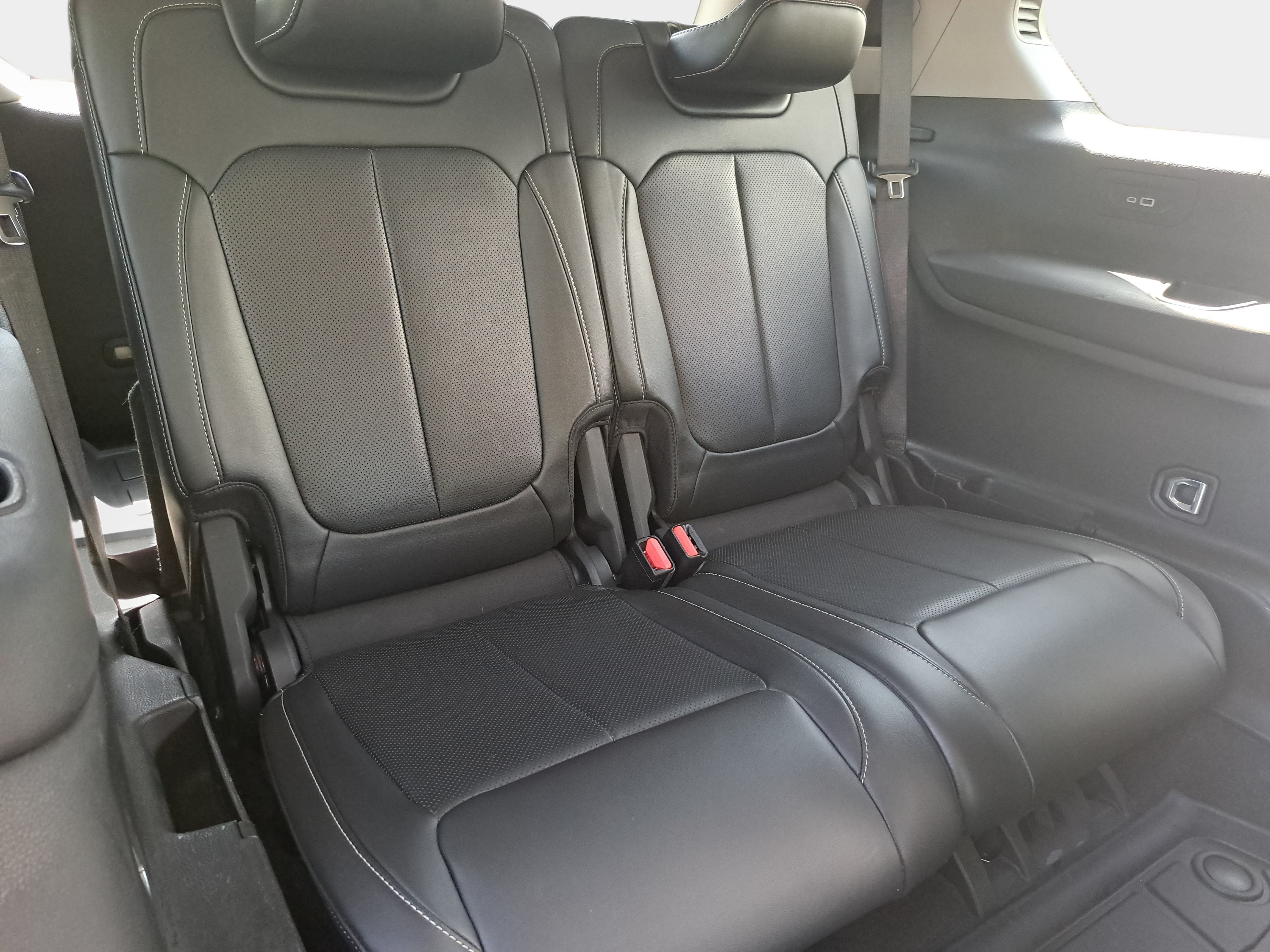 Used 2022 Jeep Grand Cherokee L Limited w/ Luxury Tech Group II AWD/4WD image 12
