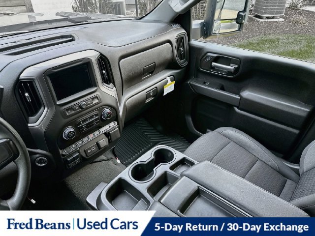 Used 2025 Chevrolet Silverado 2500 Custom w/ Custom Convenience Package AWD/4WD image 29