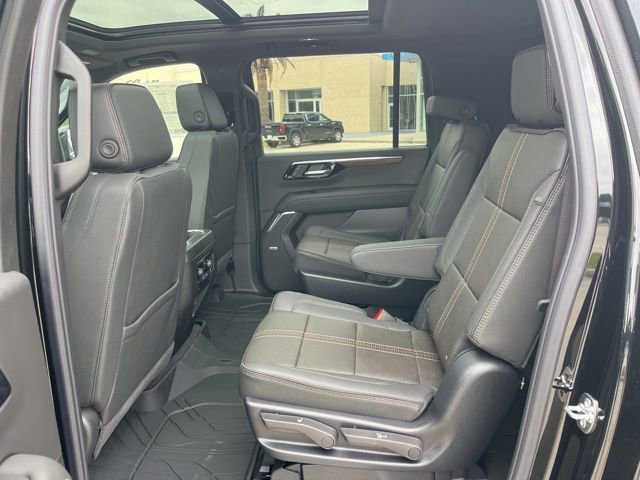 New 2026 Chevrolet Suburban High Country RWD image 44