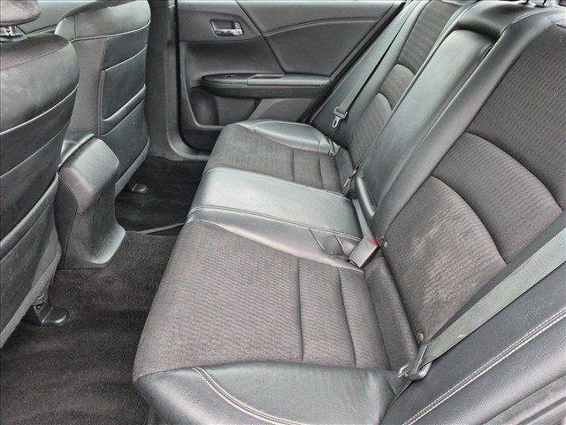 Used 2016 Honda Accord Sport image 17