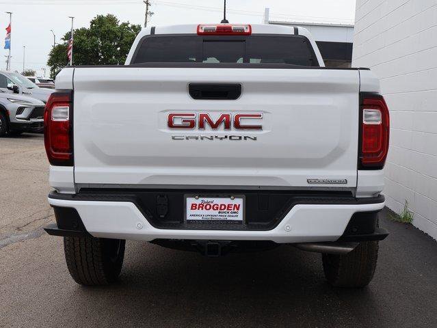New 2026 GMC Canyon Elevation image 5