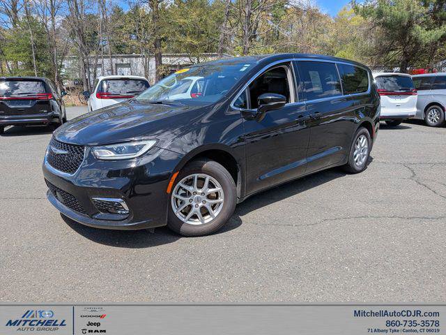 Certified 2024 Chrysler Pacifica Touring-L
