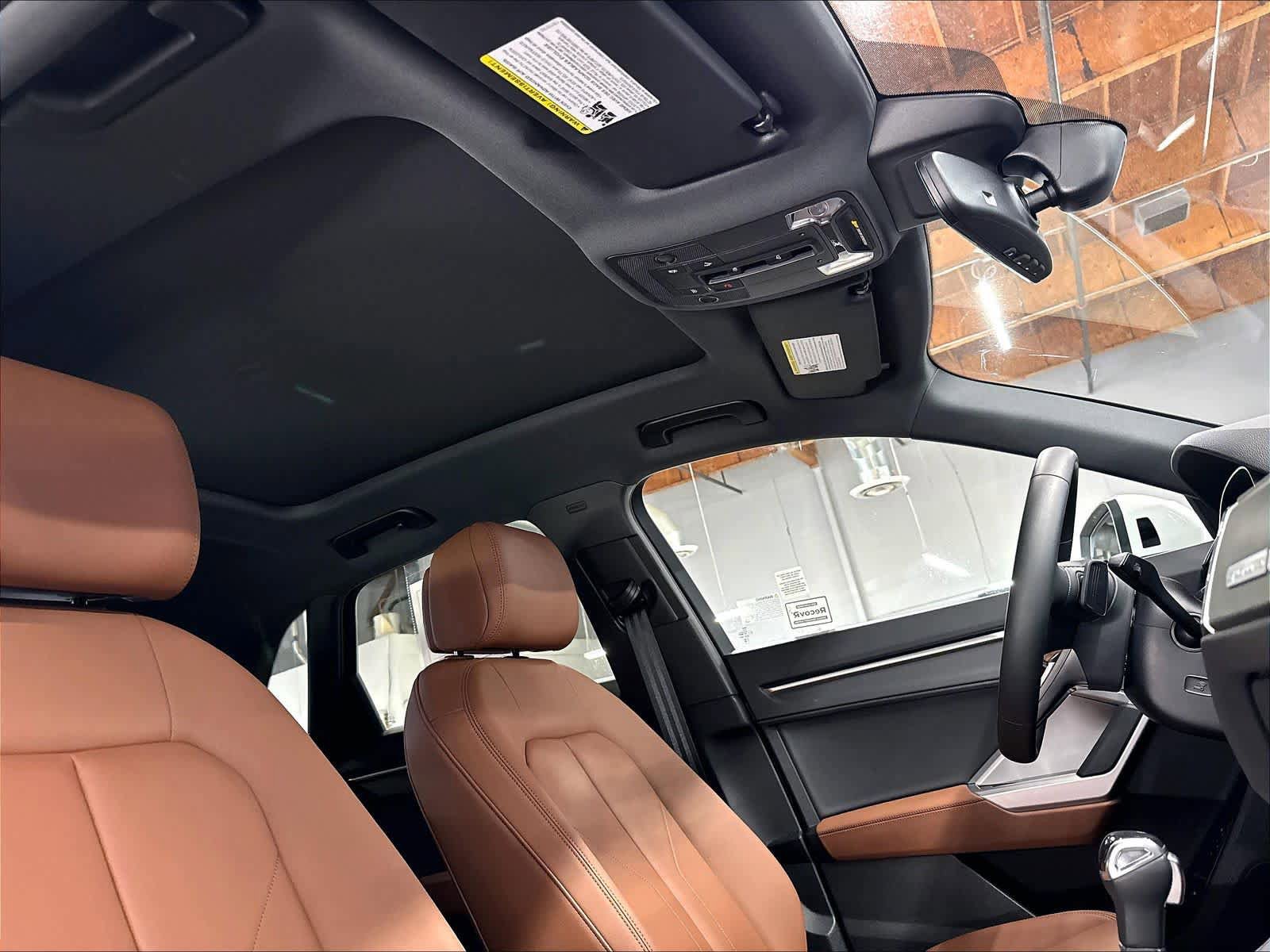 Certified 2025 Audi Q3 2.0T Premium w/ Convenience Package AWD/4WD image 23
