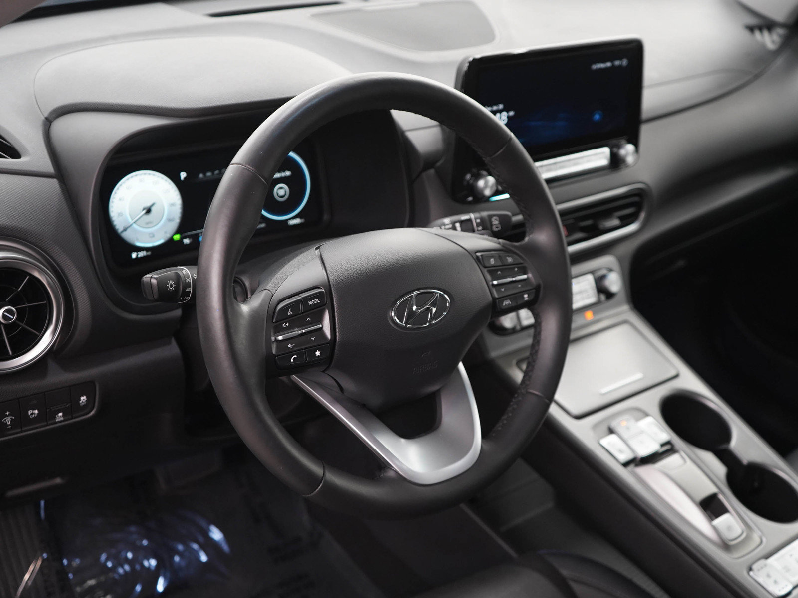 Used 2023 Hyundai Kona Limited FWD image 20