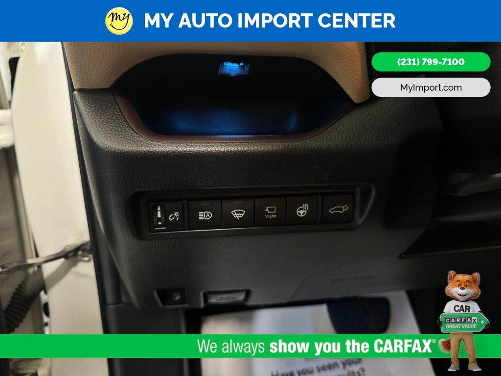 Used 2019 Toyota RAV4 Limited AWD/4WD image 15