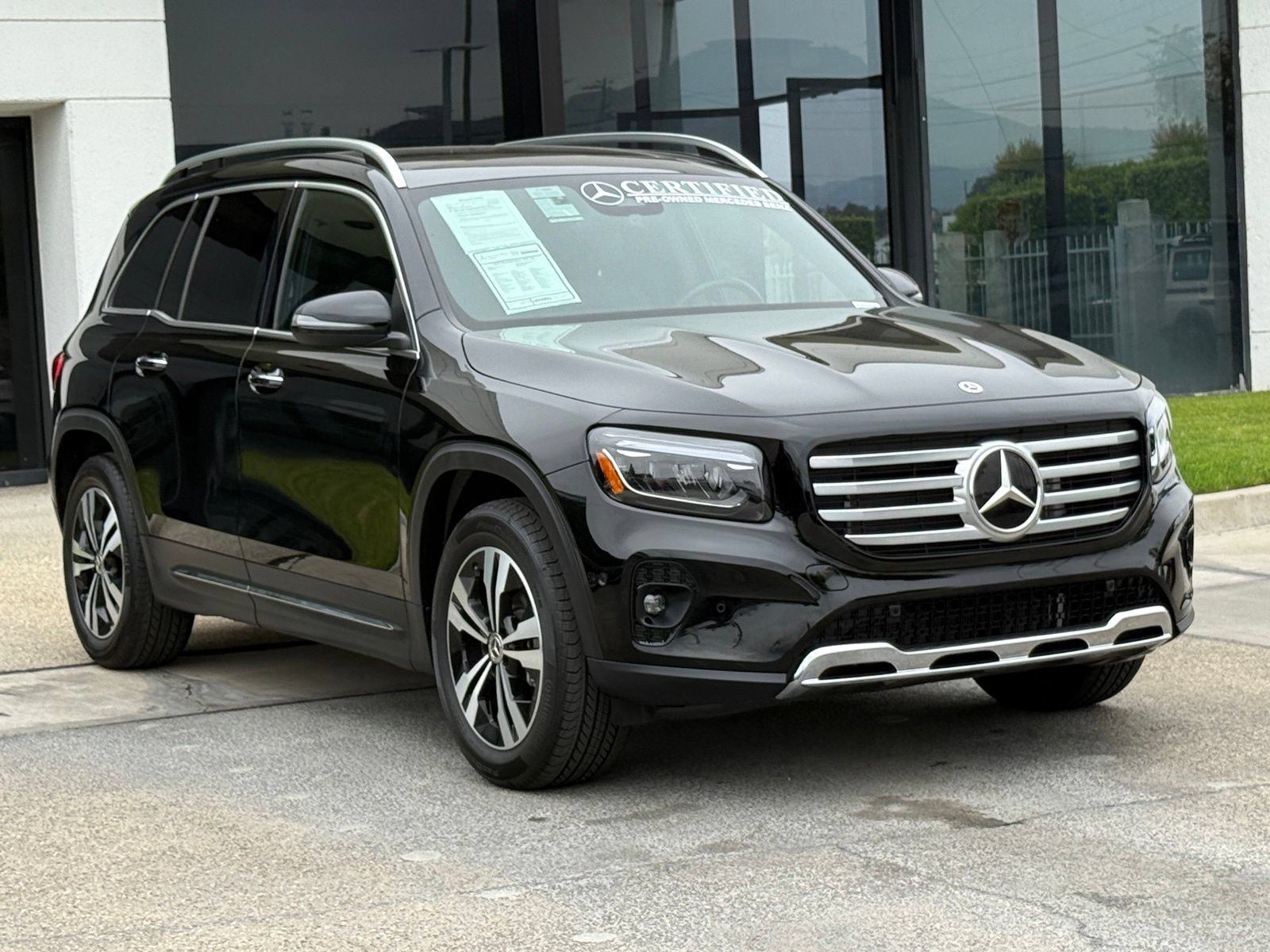 Used 2025 Mercedes-Benz GLB 250 image 9
