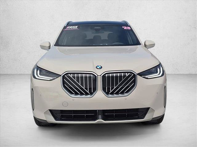 Used 2025 BMW X3 xDrive30i w/ Premium Package AWD/4WD image 2