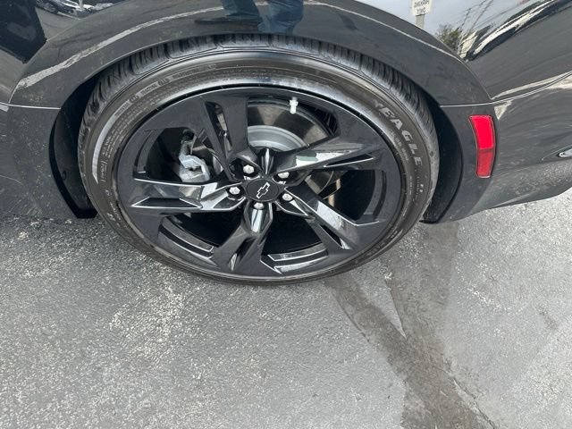 Used 2021 Chevrolet Camaro LT w/ RS Package RWD image 19