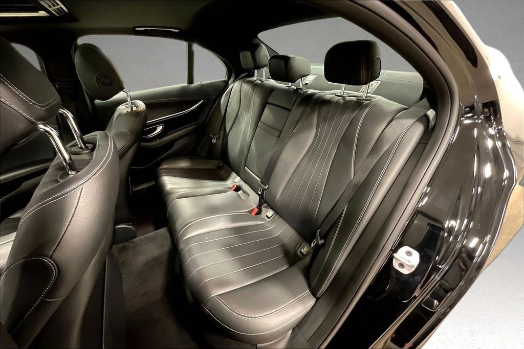 Used 2020 Mercedes-Benz E 350 4MATIC Sedan image 22