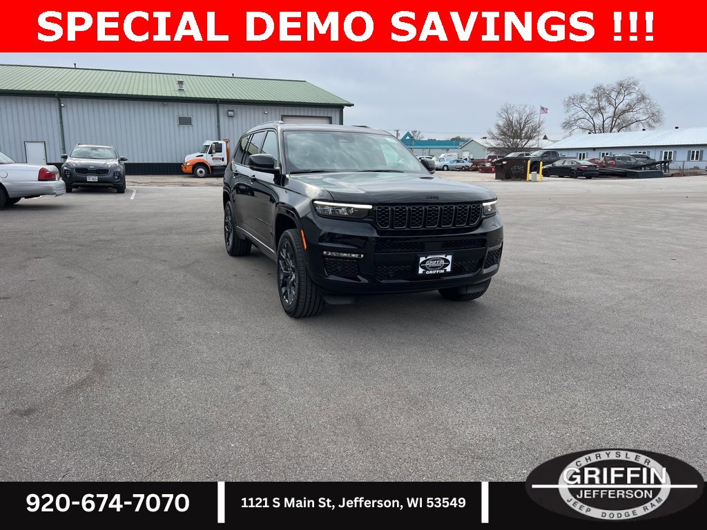 New 2025 Jeep Grand Cherokee L Summit w/ Obsidian Package image 5