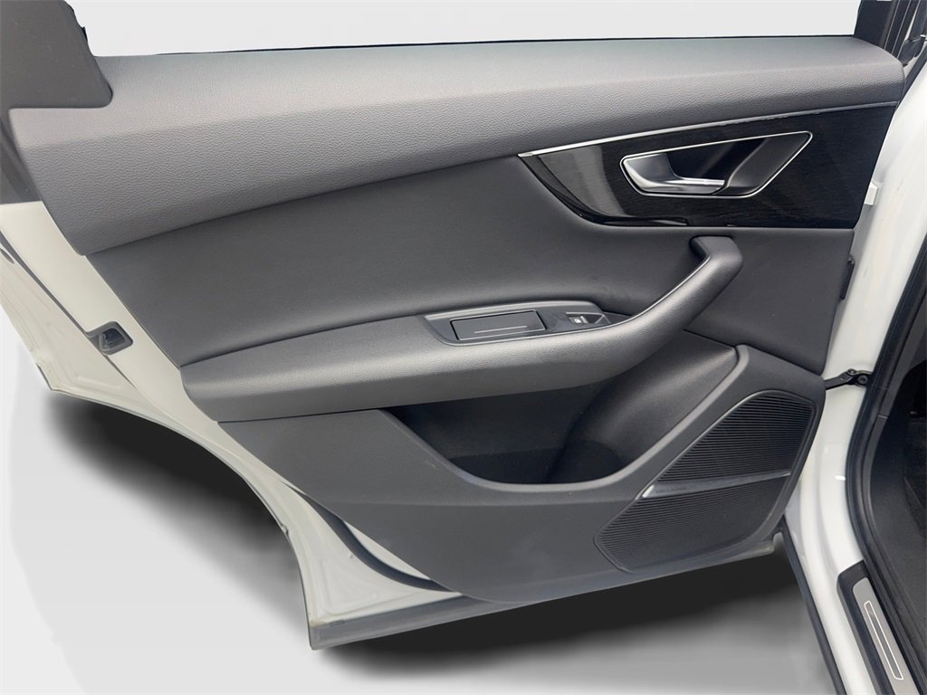 Used 2022 Audi Q7 2.0T Premium Plus w/ Premium Plus Package image 38