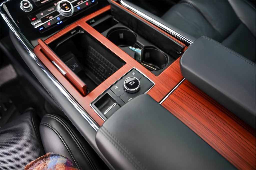 Used 2024 Lincoln Navigator L Reserve image 23