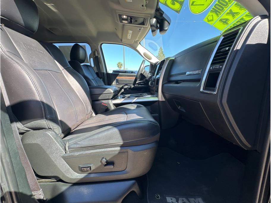 Used 2017 RAM 1500 Laramie w/ Convenience Group image 11