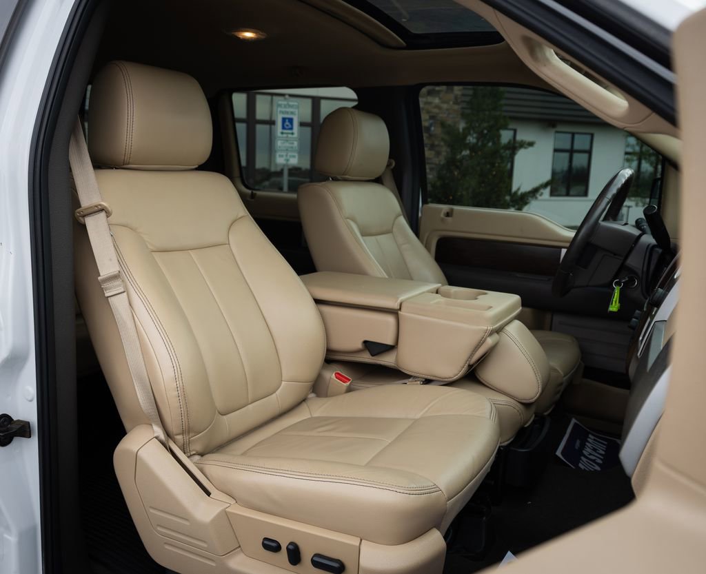 Used 2012 Ford F150 Lariat w/ Lariat Chrome Pkg image 32