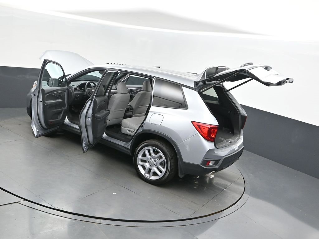 Used 2025 Honda Passport EX-L image 49