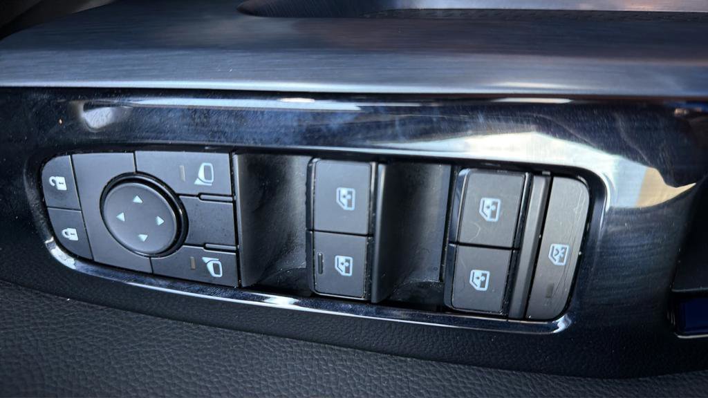 Certified 2024 Nissan Pathfinder SL image 25