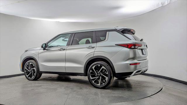 Used 2024 Mitsubishi Outlander SE image 6