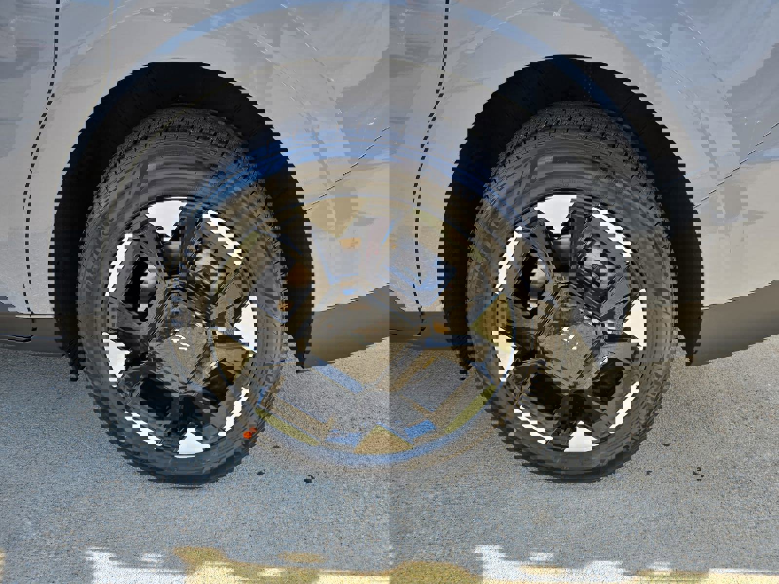 New 2026 Kia Carnival EX image 35