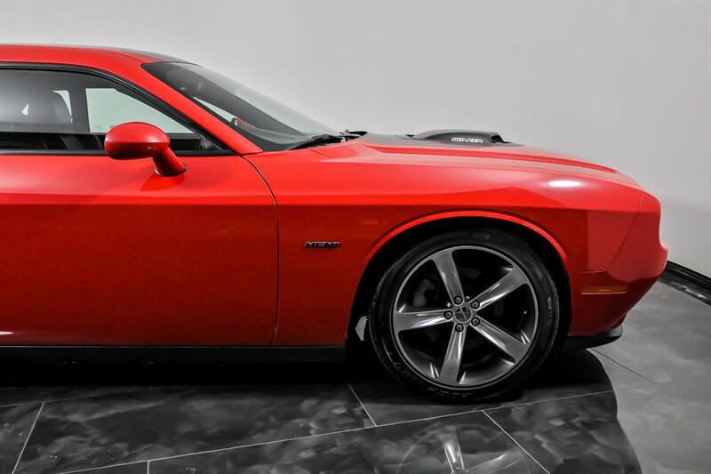 Used 2016 Dodge Challenger R/T Plus RWD image 11
