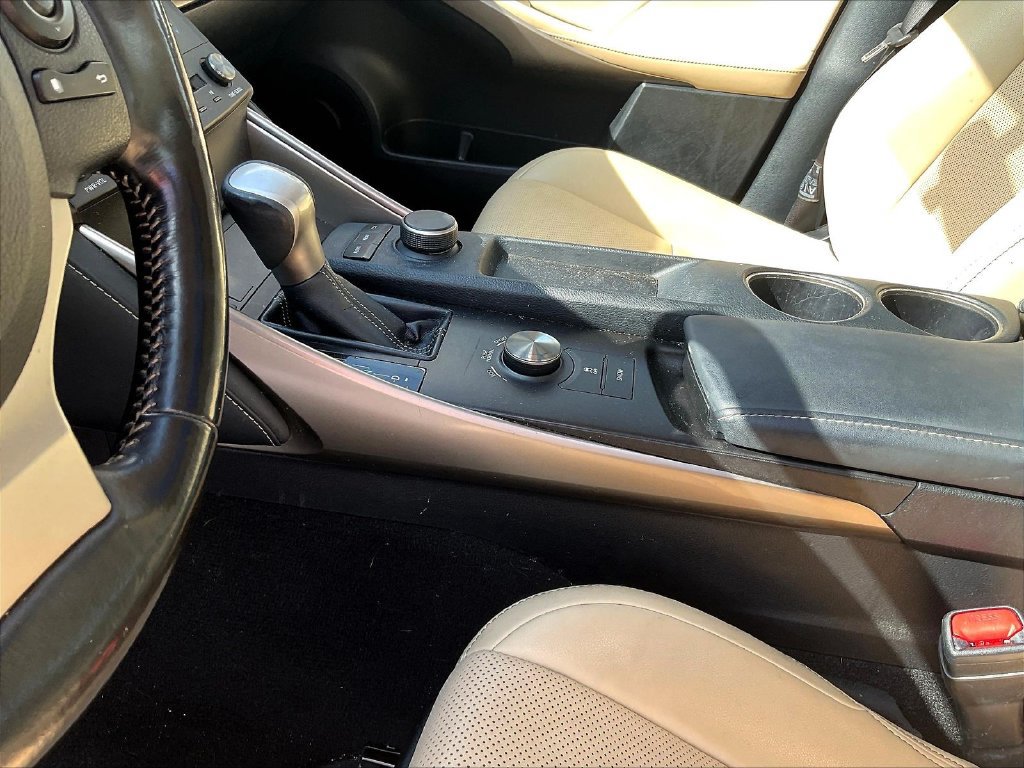 Used 2016 Lexus IS 300 AWD w/ Premium Package image 17