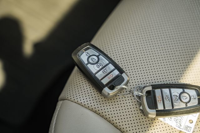 Used 2022 Ford Expedition XLT image 57