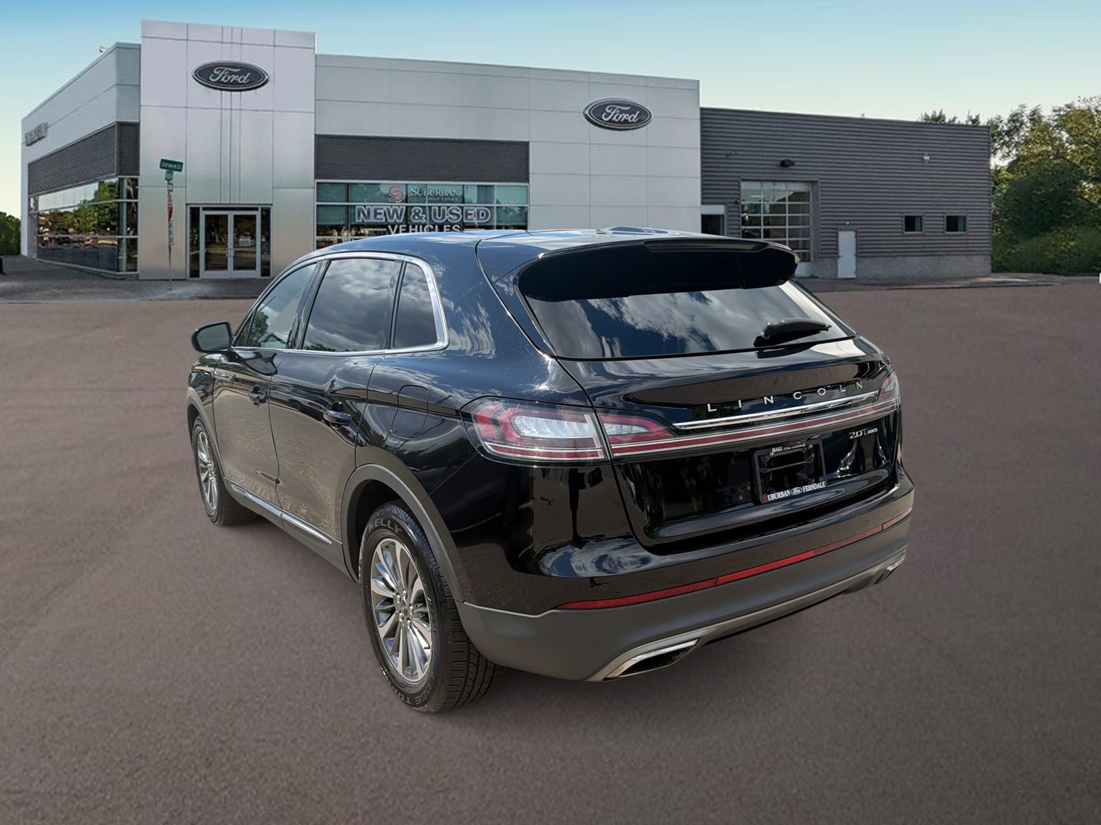 Used 2019 Lincoln Nautilus Select AWD/4WD image 7