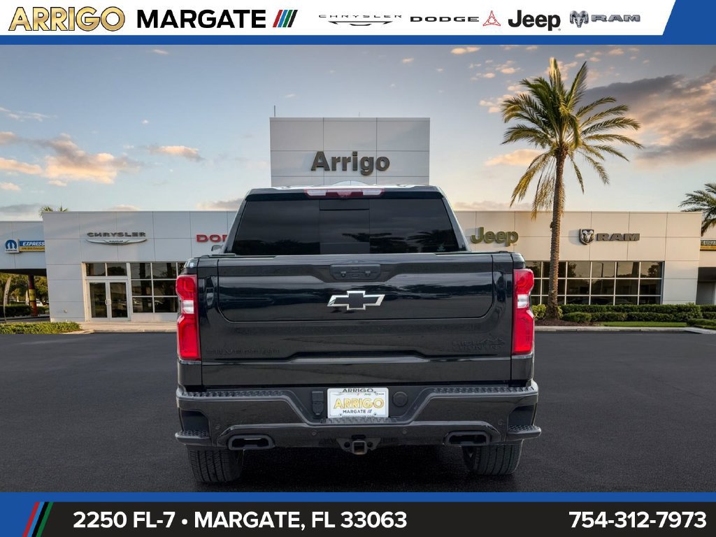 Used 2025 Chevrolet Silverado 1500 High Country w/ High Country Premium Package AWD/4WD image 6
