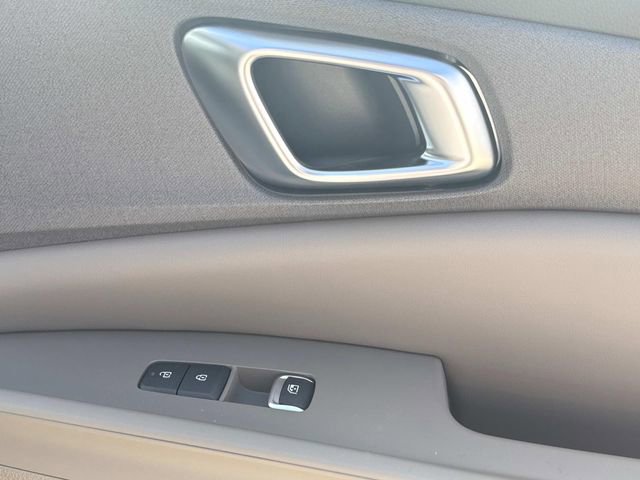 New 2026 Kia Carnival EX image 16