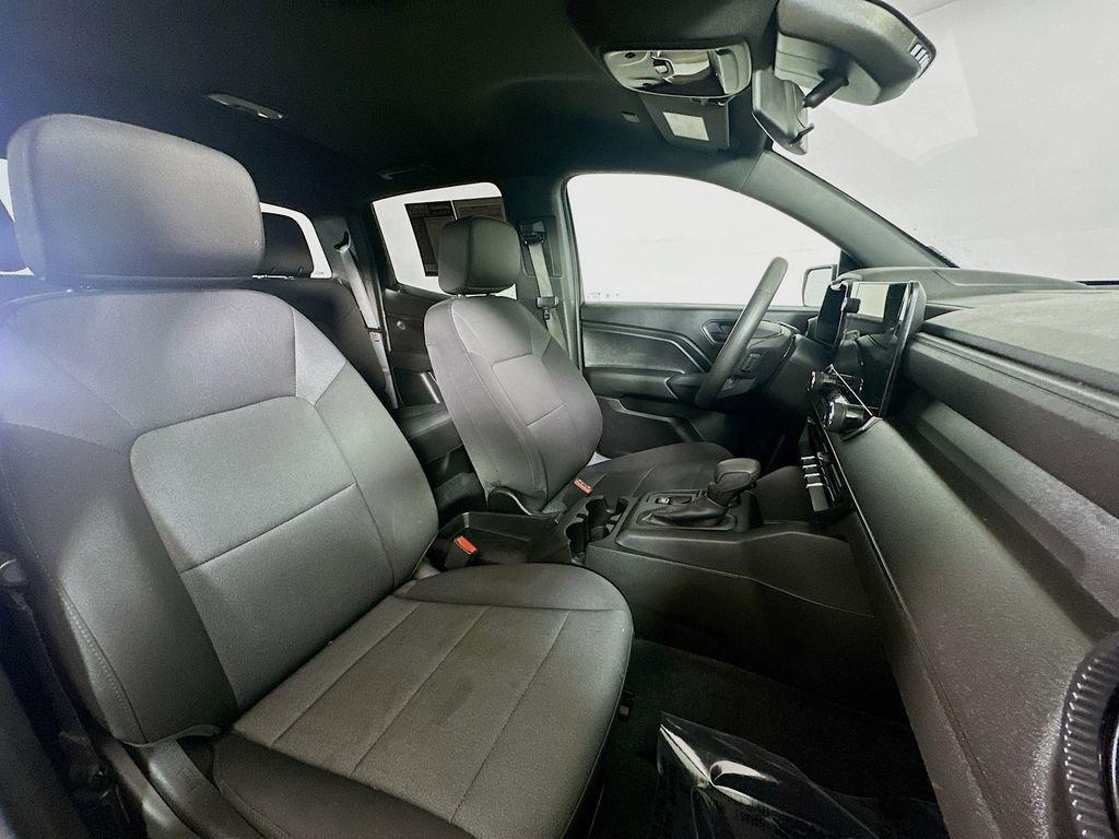 Used 2023 Chevrolet Colorado W/T image 12