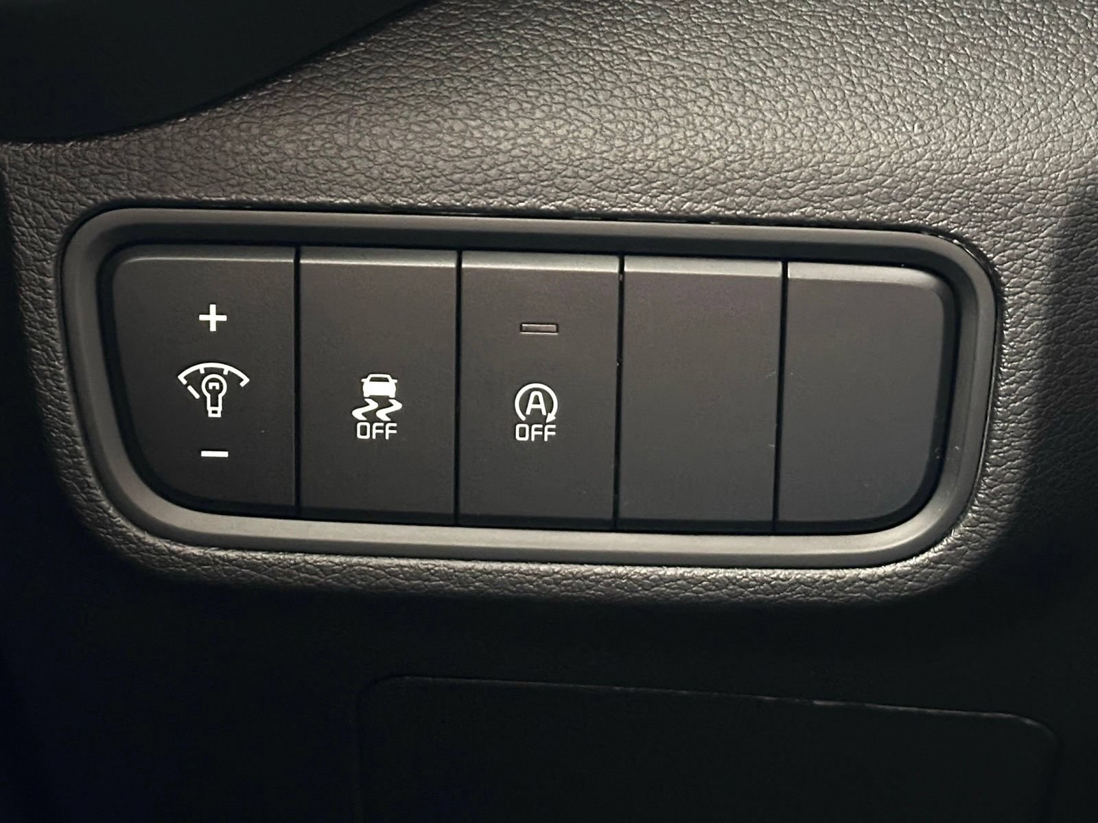 Used 2024 Kia Soul LX w/ Option Group 015 FWD image 22