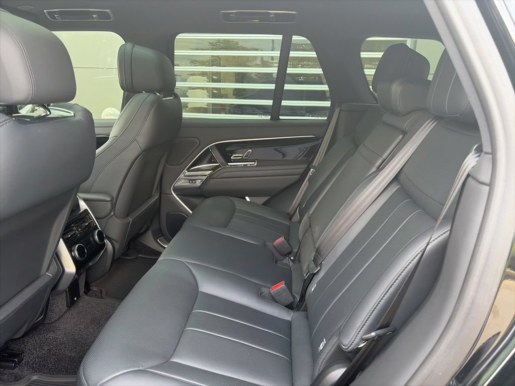 Certified 2023 Land Rover Range Rover SE AWD/4WD image 17