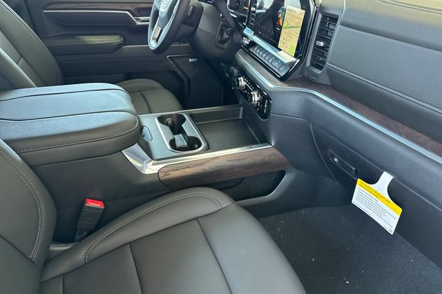 New 2026 GMC Sierra 2500 SLT w/ SLT Premium Package AWD/4WD image 17