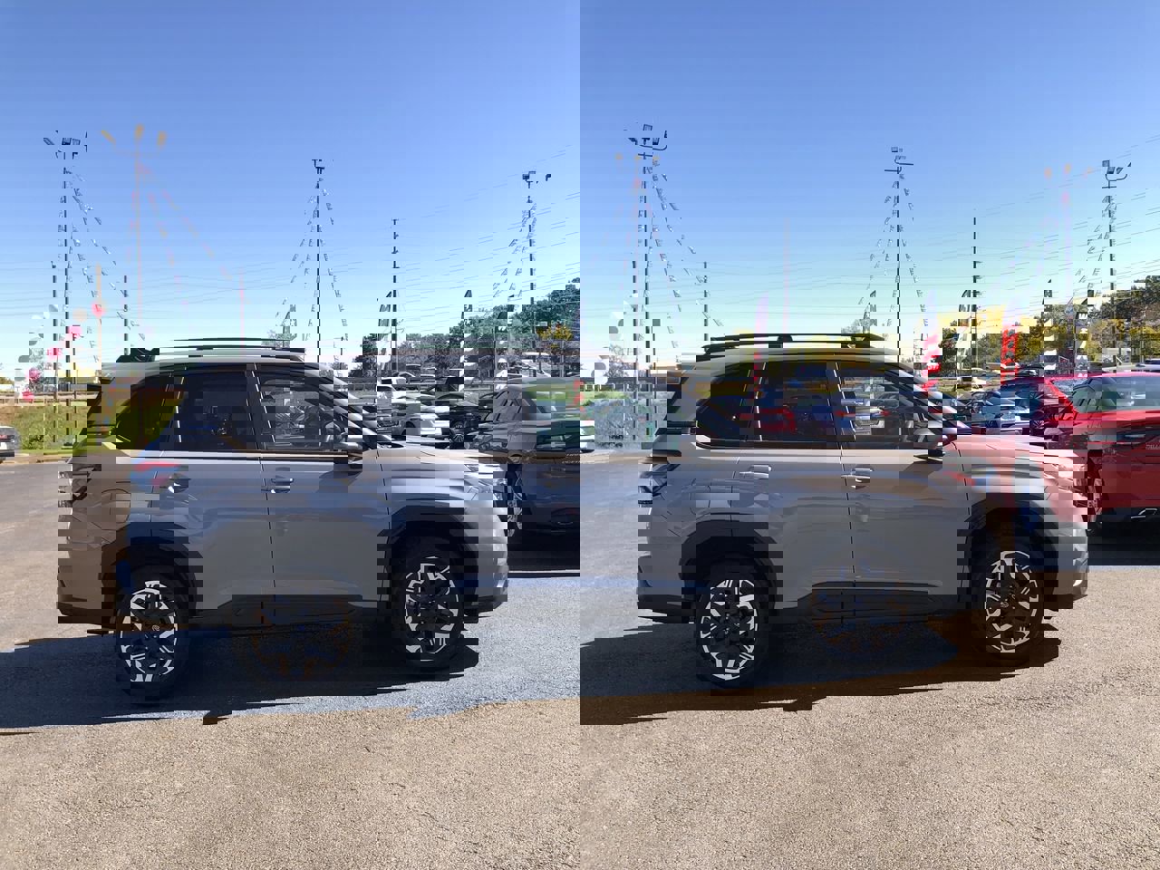 Used 2025 Subaru Forester Premium image 6