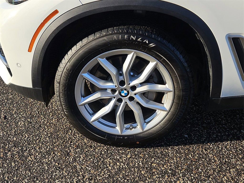 Used 2023 BMW X5 xDrive40i w/ Premium Package image 11