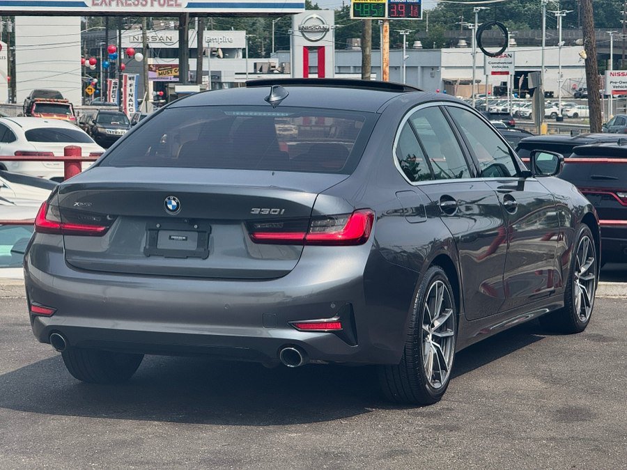 Used 2021 BMW 330i xDrive w/ Driver Assist w/ Premium Package AWD/4WD image 12