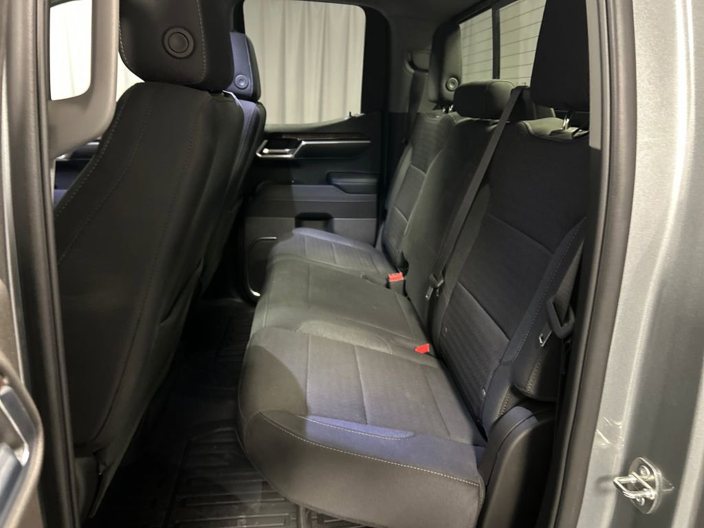 Used 2023 GMC Sierra 1500 SLE w/ Preferred Package image 22