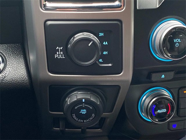 Used 2016 Ford F150 Platinum w/ Equipment Group 701A Luxury image 28