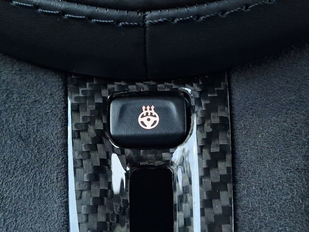 Used 2023 BMW M8 Competition w/ M Carbon Exterior Package AWD/4WD image 19